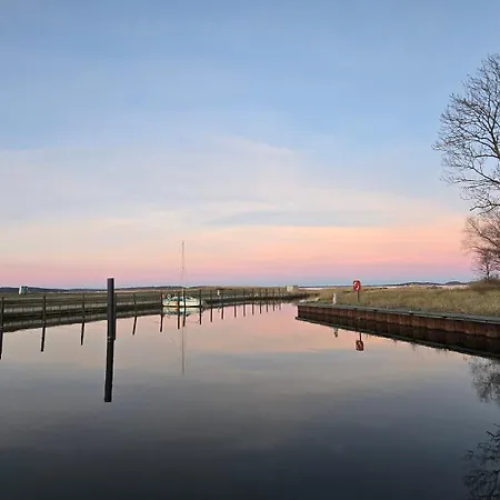 Botel Hafensuite Ruegen